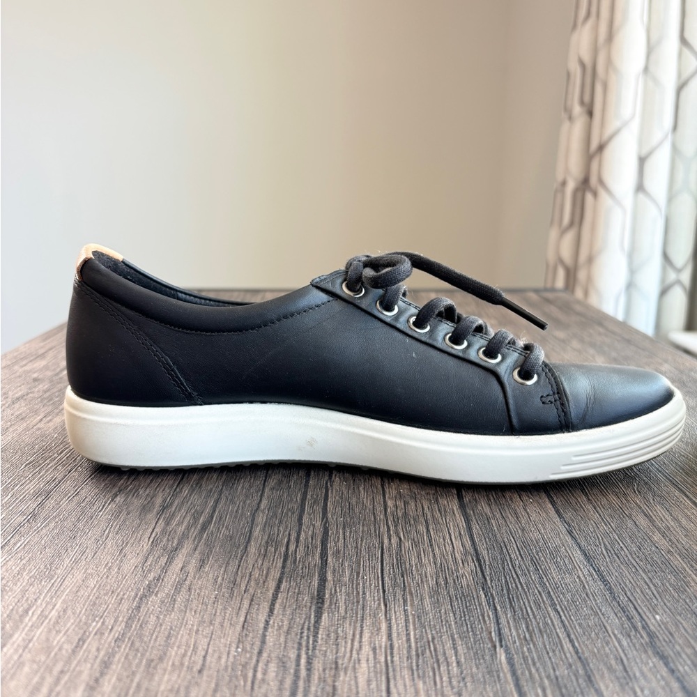 ECCO Women’s Black Leather Soft 7 Sneakers - Picture 9 of 10